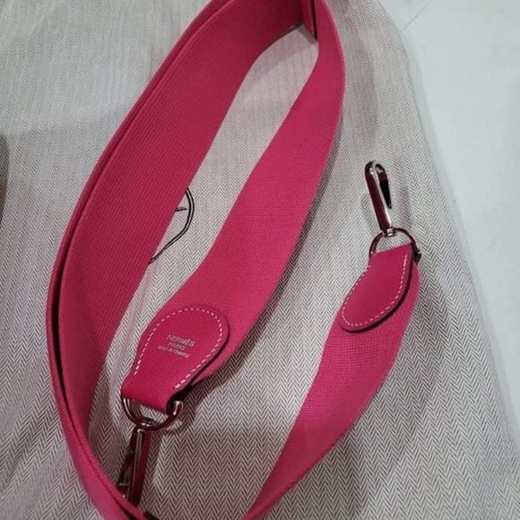 A111- 💯 % authentic Hermès Evelyne PM lll Rose Tyrien Epsom leather - Picture 13 of 16